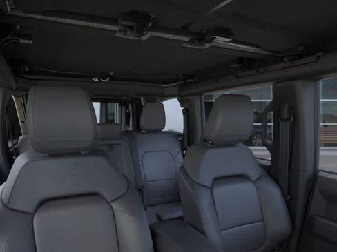 New 2026 Ford Bronco Outer Banks w/ Sasquatch Package AWD/4WD image 12