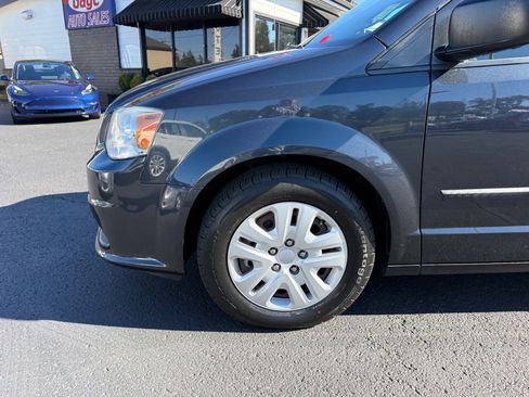 Used 2014 Dodge Grand Caravan American Value Package w/ UConnect Hands-Free Group image 13
