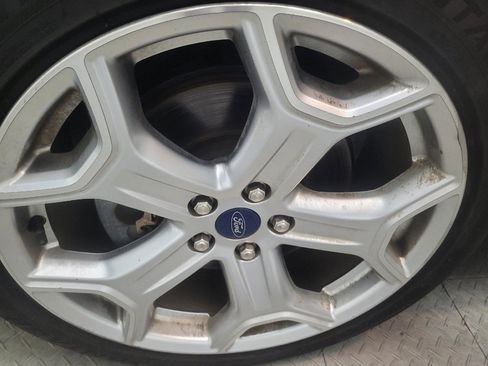 Used 2018 Ford Escape Titanium w/ Ford Safe & Smart Package AWD/4WD image 31