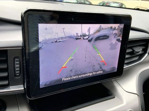 Used 2023 Ford Explorer XLT w/ Equipment Group 202A image 23