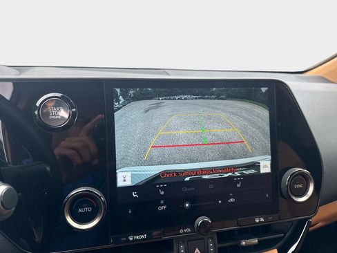 Used 2025 Lexus NX 250 FWD w/ Towing Package (2000 Lbs) image 22