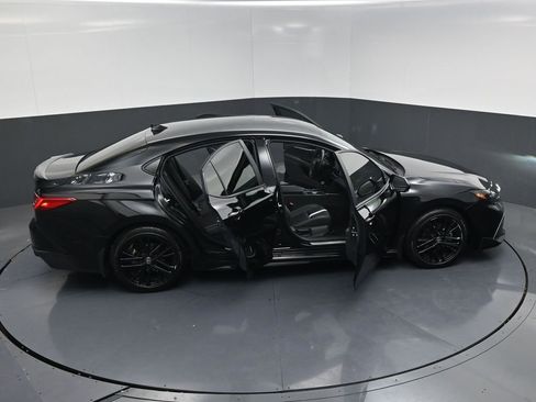 Used 2025 Toyota Camry SE image 26