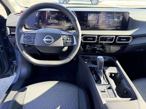 New 2026 Nissan Sentra SV w/ SV Convenience Package FWD image 17