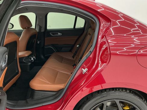 Used 2019 Alfa Romeo Giulia RWD image 20