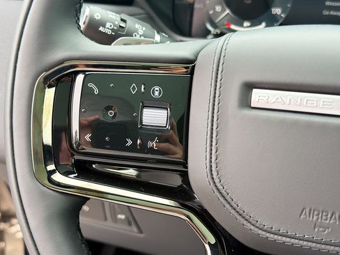 New 2026 Land Rover Range Rover Velar Belgravia AWD/4WD image 34