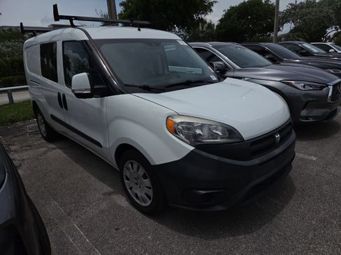 Used 2021 RAM ProMaster City Tradesman SLT w/ Window Group 05 FWD image 2