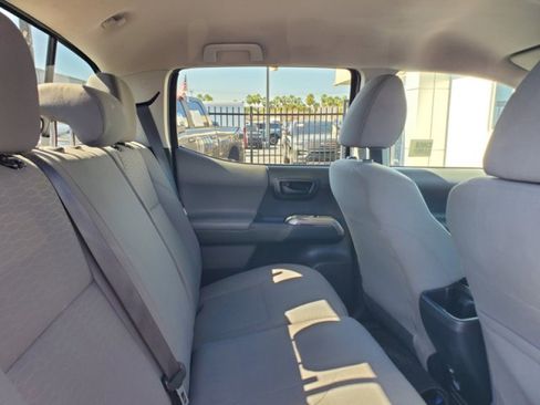 Used 2018 Toyota Tacoma SR5 image 27