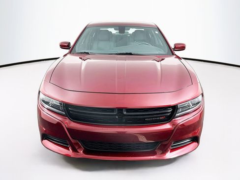 Used 2022 Dodge Charger SXT image 2