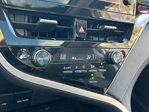 Used 2023 Toyota Camry XSE image 46