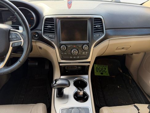 Used 2014 Jeep Grand Cherokee Limited w/ Luxury Group II image 11