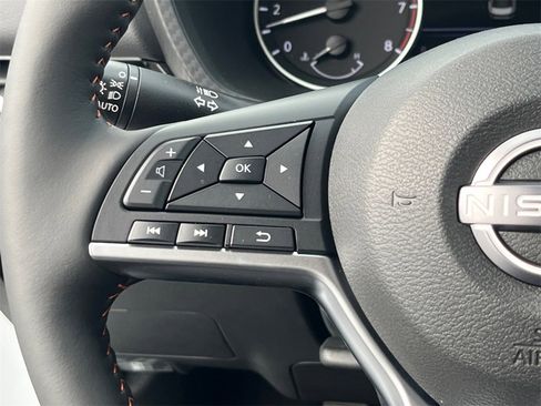 New 2025 Nissan Sentra SR w/ SR Premium Package image 22