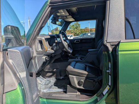 Certified 2024 Ford Bronco Badlands image 14