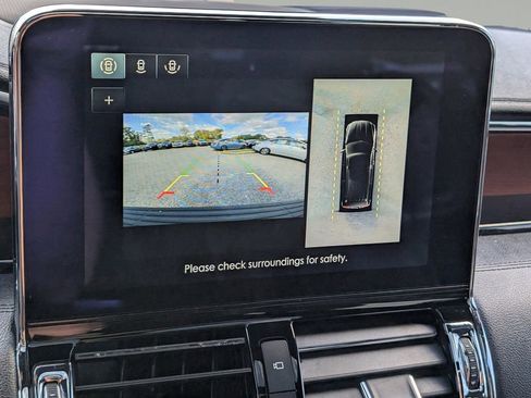 Used 2020 Lincoln Navigator L Reserve w/ Equipment Group 208A Reserve image 25