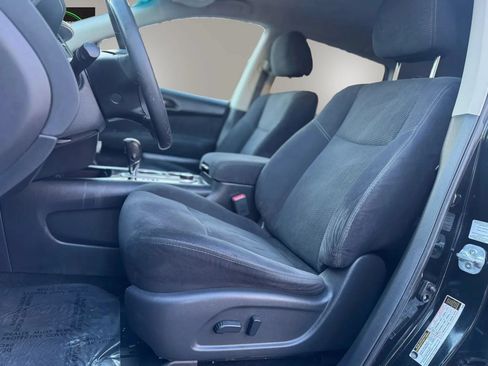 Used 2016 Nissan Pathfinder SV AWD/4WD image 13