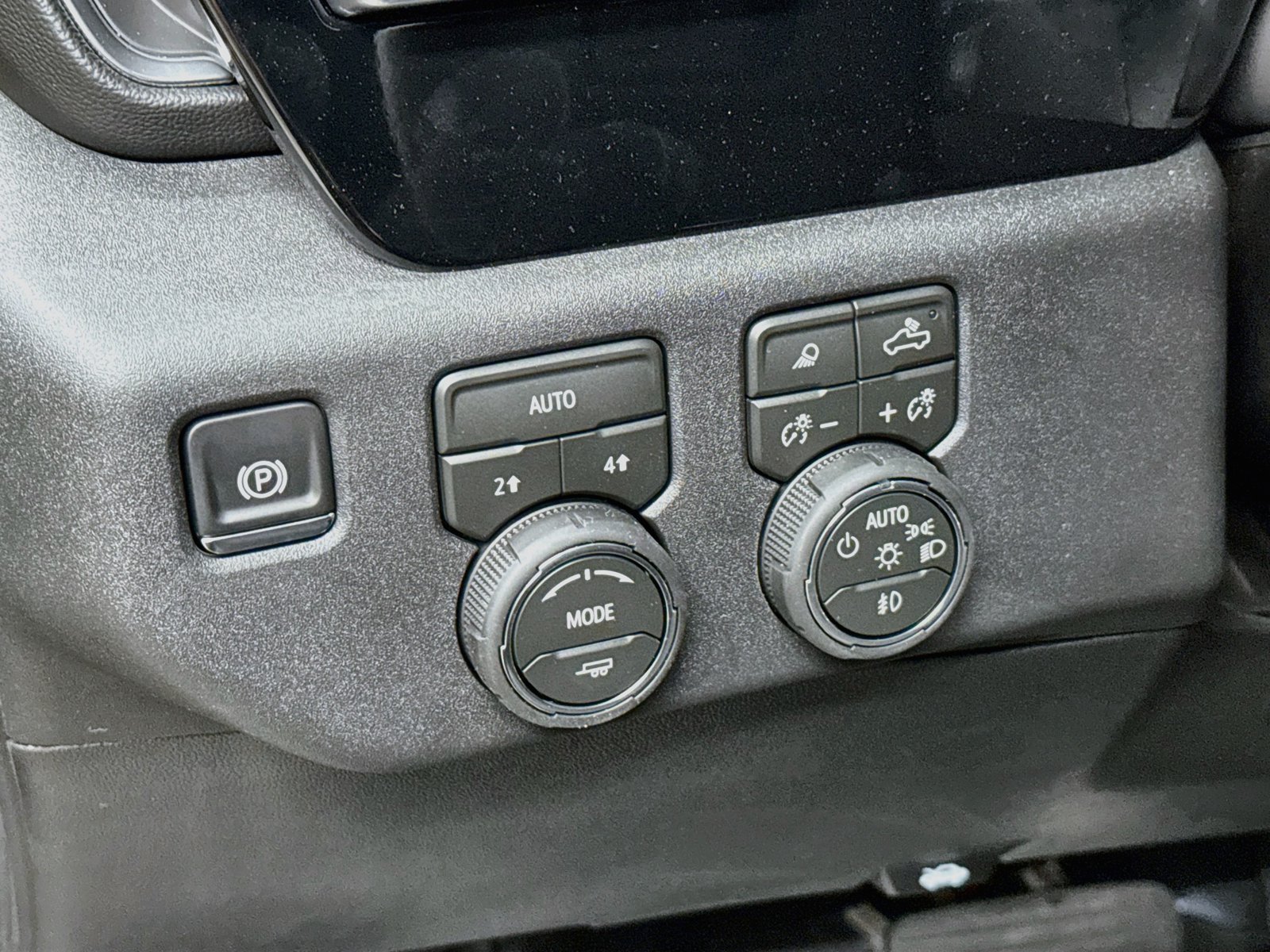 New 2026 Chevrolet Silverado 1500 RST w/ RST All Star Premium Package AWD/4WD image 11
