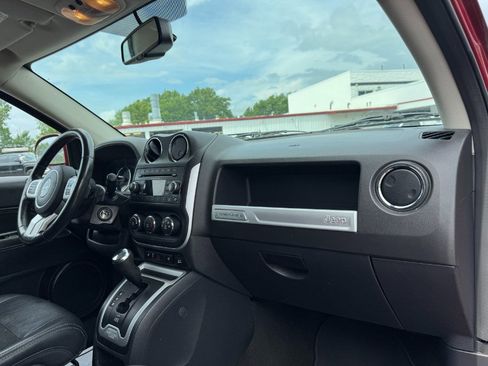 Used 2016 Jeep Compass Latitude AWD/4WD image 20