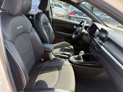Used 2021 Kia Forte GT-Line FWD image 14
