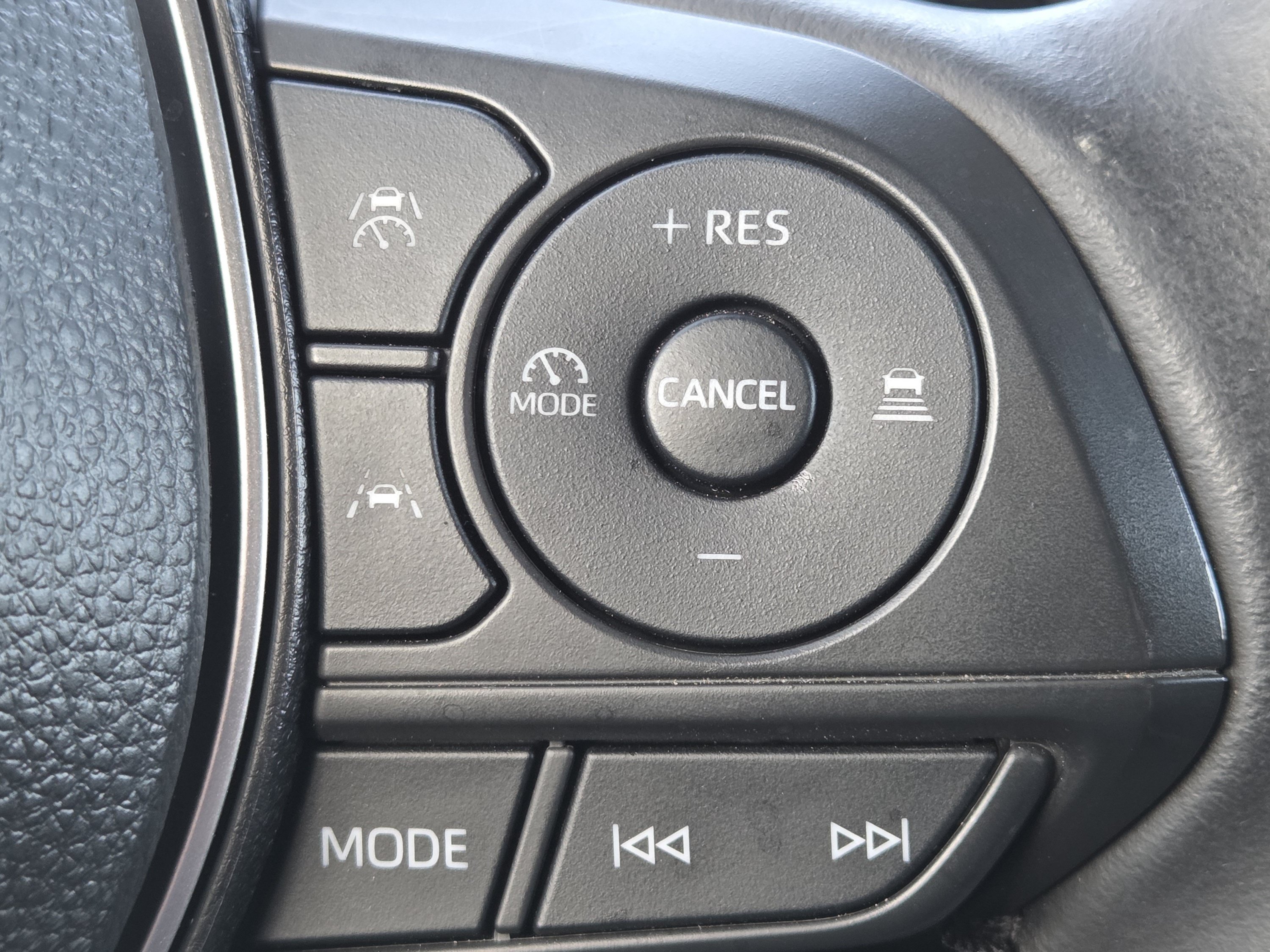 Certified 2024 Toyota Corolla Cross AWD Hybrid image 14