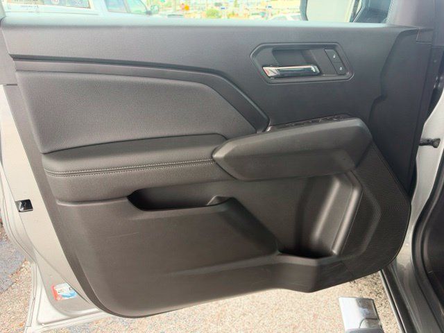 Used 2023 Chevrolet Colorado LT w/ LT Convenience Package II AWD/4WD image 18