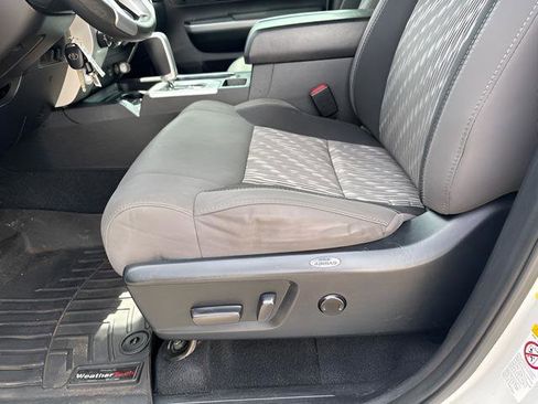 Used 2019 Toyota Tundra SR5 w/ SR5 Upgrade Package AWD/4WD image 23