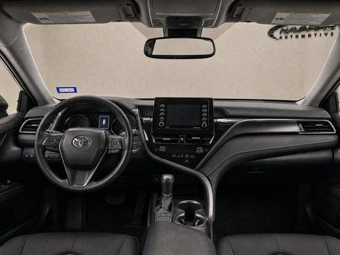Used 2024 Toyota Camry SE w/ Convenience Package FWD image 11