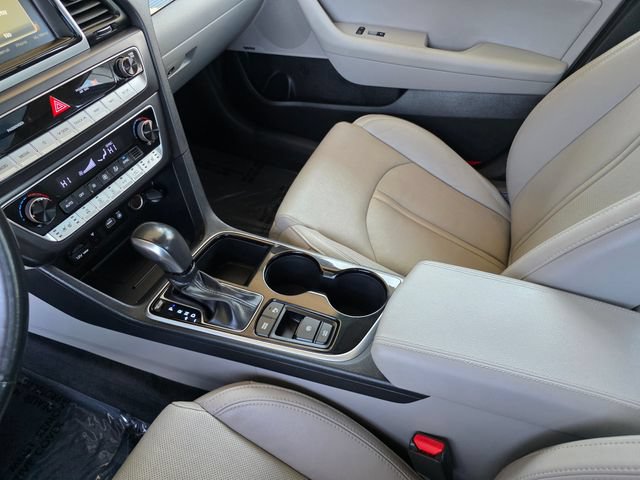 Used 2019 Hyundai Sonata Limited w/ Ultimate Package 04 FWD image 32
