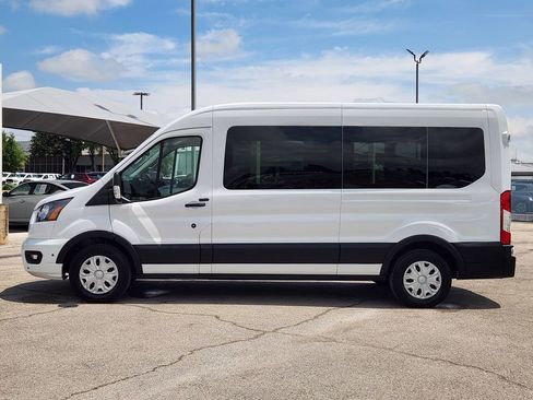 Used 2025 Ford Transit 350 XLT RWD image 4