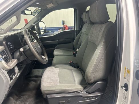 Used 2023 Ford F350 XLT AWD/4WD image 13