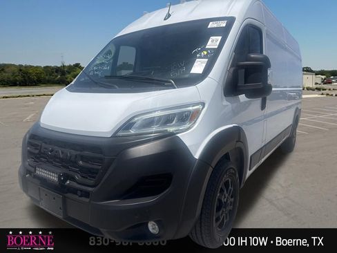 Used 2024 RAM ProMaster 2500 w/ Quick Order Package 22H SLT+ FWD image 3