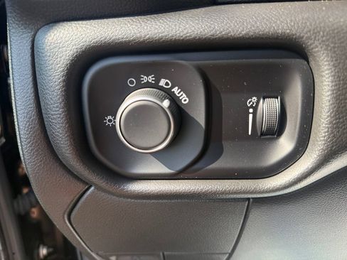 Used 2024 RAM 5500 4x4 Regular Cab image 35