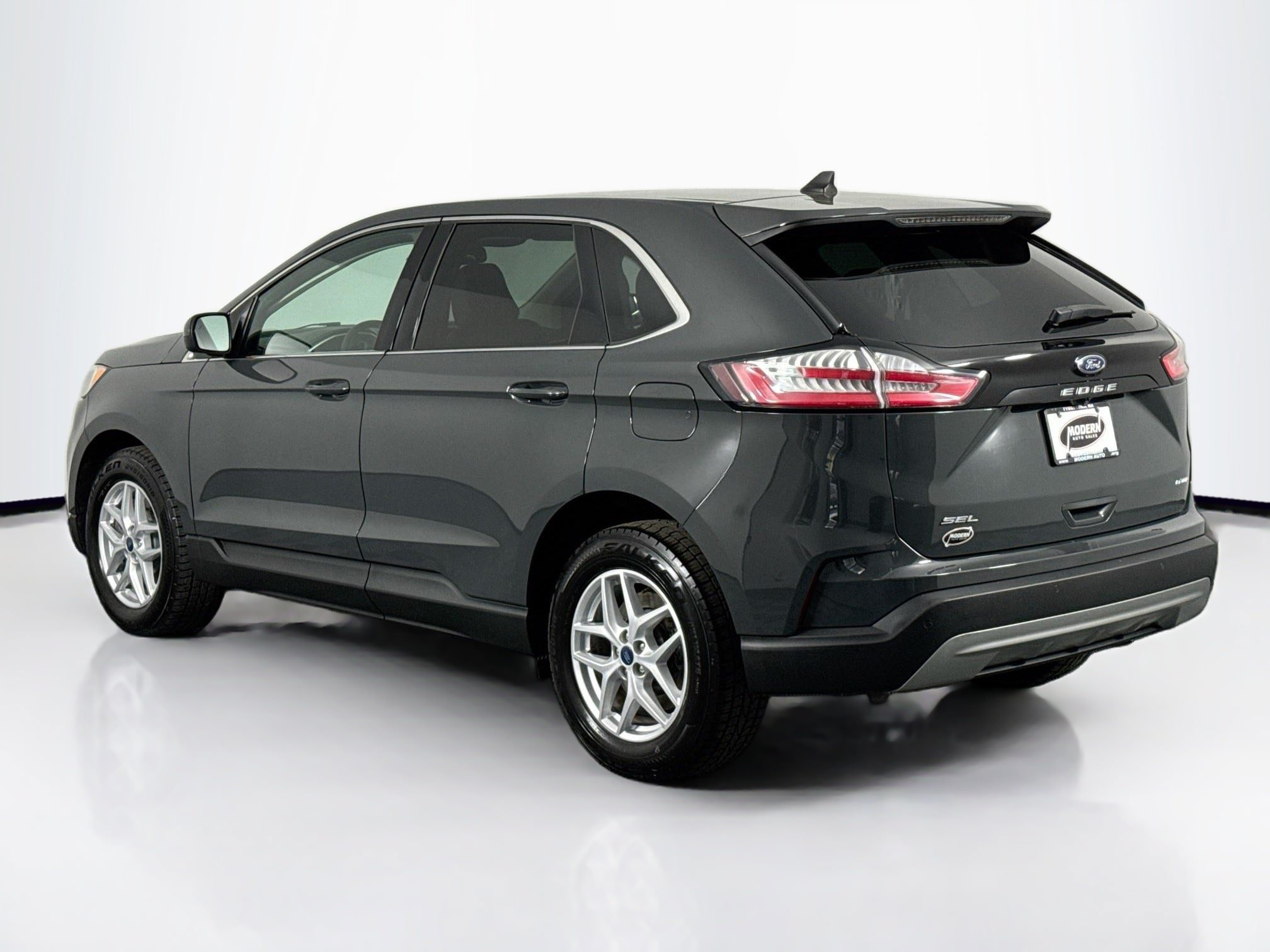 Used 2021 Ford Edge SEL AWD/4WD image 13