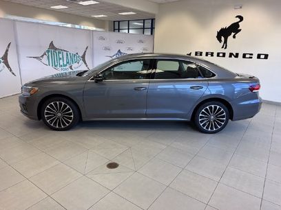 Used 2022 Volkswagen Passat 2.0T