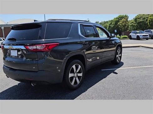 Used 2020 Chevrolet Traverse LT w/ LT Premium Package image 44