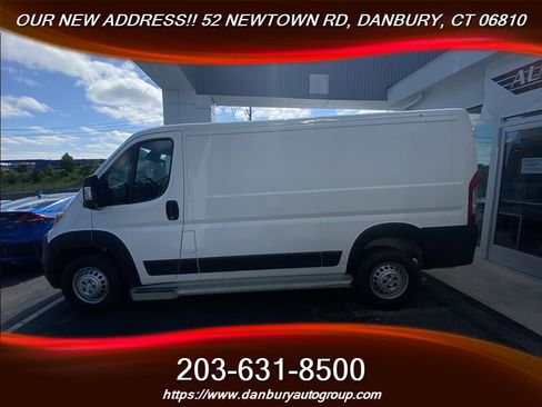 Used 2025 RAM ProMaster 2500 w/ U-Haul Equipment Group FWD image 4