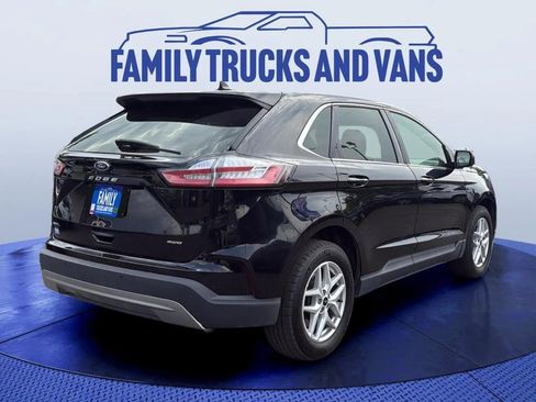 Used 2024 Ford Edge SEL image 5