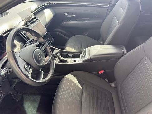 Used 2023 Hyundai Santa Cruz SEL Premium w/ Launch Package image 11