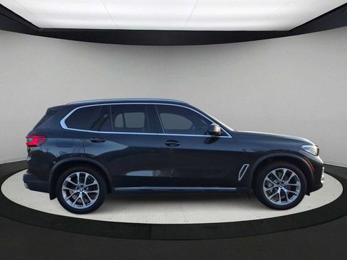 Used 2019 BMW X5 xDrive40i w/ Premium Package 2 AWD/4WD image 9