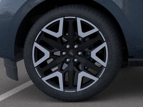 New 2026 Ford Expedition Platinum AWD/4WD image 19