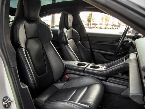 Certified 2023 Porsche Taycan GTS image 43