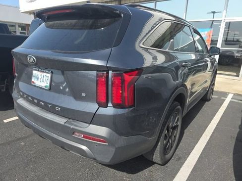 Used 2021 Kia Sorento S AWD/4WD image 4
