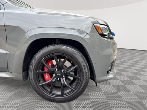 Used 2020 Jeep Grand Cherokee SRT AWD/4WD image 31