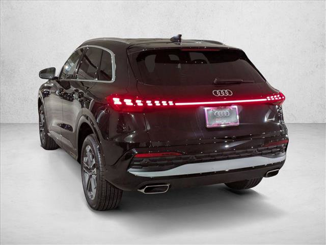 Used 2025 Audi Q5 Premium w/ Convenience Package AWD/4WD image 8