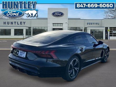 Used 2022 Audi e-tron GT Premium Plus w/ Performance Package image 5