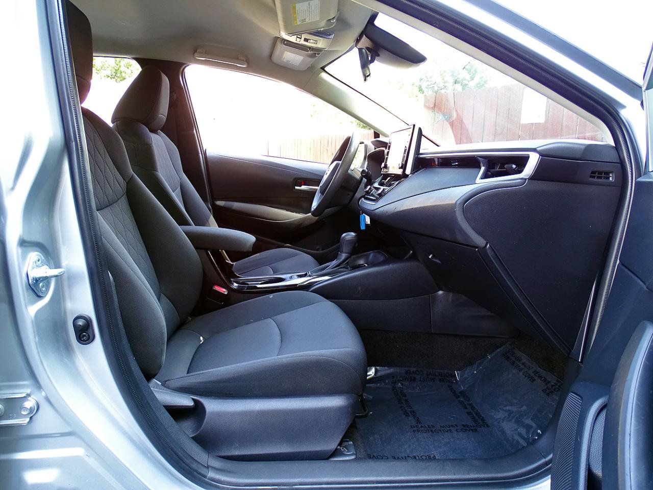 Used 2021 Toyota Corolla LE FWD image 24