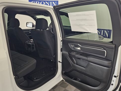 New 2026 RAM 1500 Big Horn AWD/4WD image 32