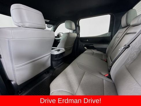 Used 2025 Toyota Tundra Limited AWD/4WD image 10