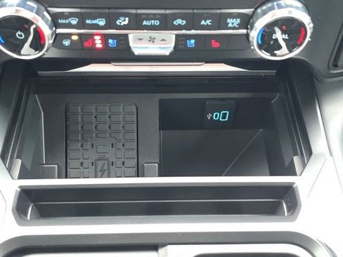 Used 2026 Ford F250 Platinum w/ Tremor Off-Road Package image 42