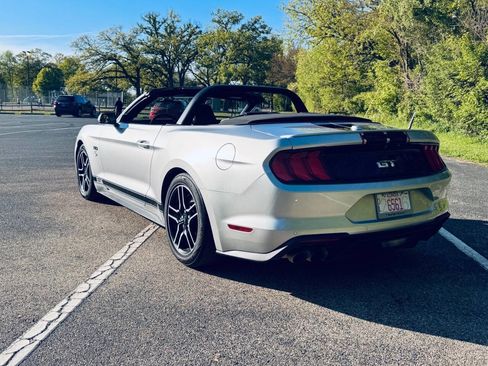 Used 2019 Ford Mustang GT Premium RWD image 10