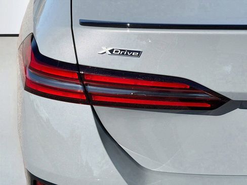 New 2026 BMW 550e xDrive w/ Executive Package AWD/4WD image 10