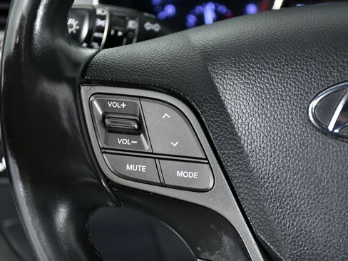 Used 2019 Hyundai Santa Fe XL image 11